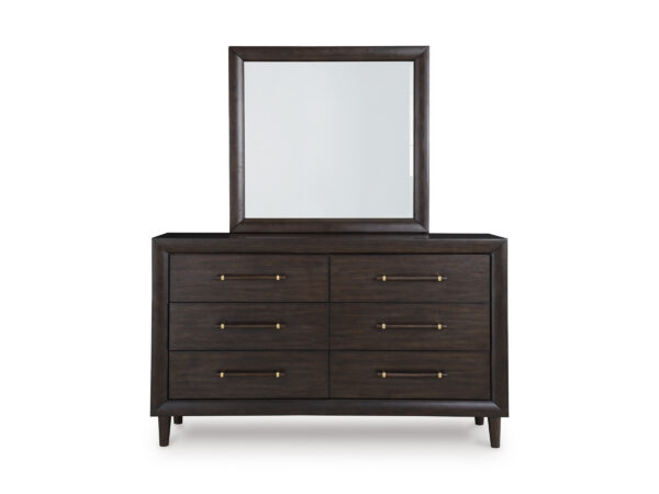 Dantenton Dresser w/ Mirror